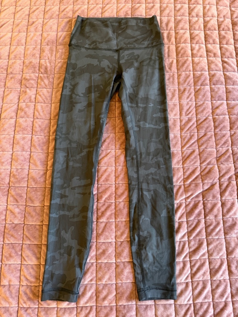 lululemon athletica Black Camo High-Rise Leggings size 4